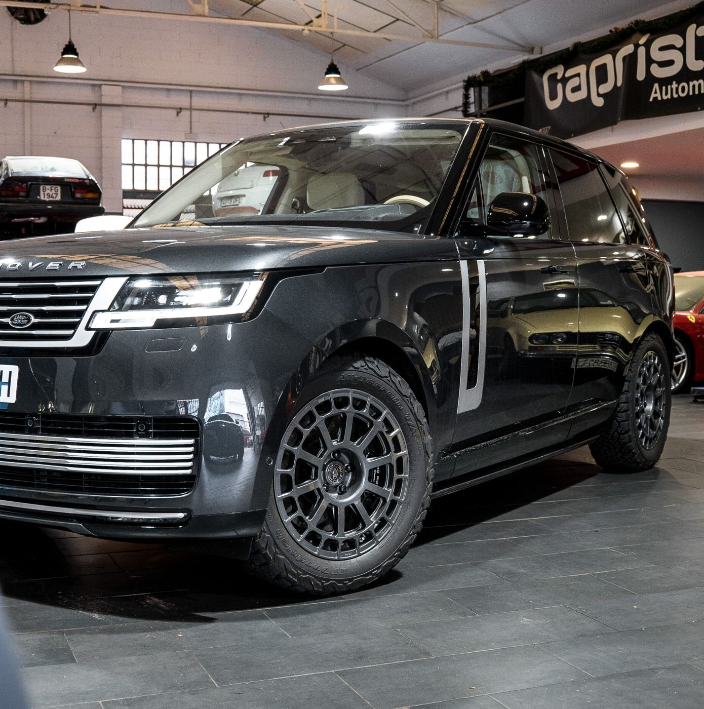 Range Rover na discích Forged Storm